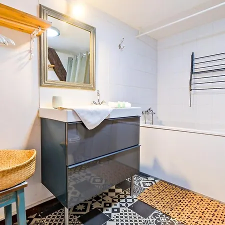 Nid D'hirondelle Lejlighed